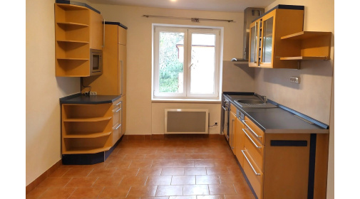 Pronájem 2+1 Kopřivnice, ul. Karla Čapka, cena včetně energií Pronájem 2+1 Kopřivnice, ul. Karla Čapka, cena včetně energií