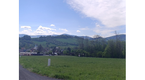 Stavební pozemek s výhledem na hory, Lichnov u Nového Jičína 1484 m2, cena za 1 m2 Stavební pozemek s výhledem na hory, Lichnov u Nového Jičína 1484 m2, cena za 1 m2